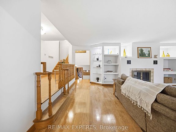 5th image of 63 Riverside Dr