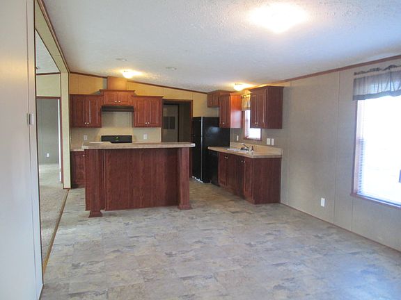 2nd image of 43649 Colonial Dr #097