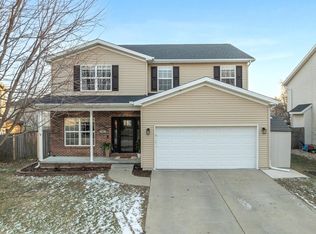 805 Dresser Dr, Normal, IL 61761