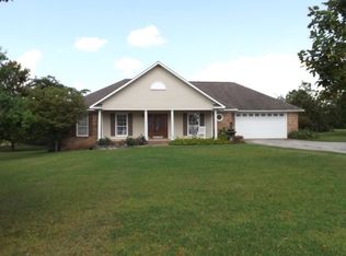 835 E Wayne Rd, Dothan, AL 36301