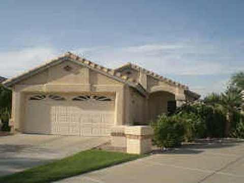 Hoa maintains the front