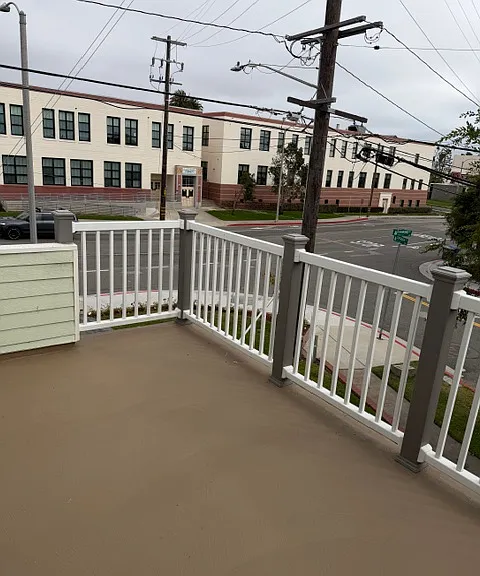 302 N Gertruda Ave — Photo 9