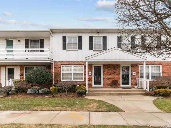 676 Front Street #F, Hempstead, NY 11550