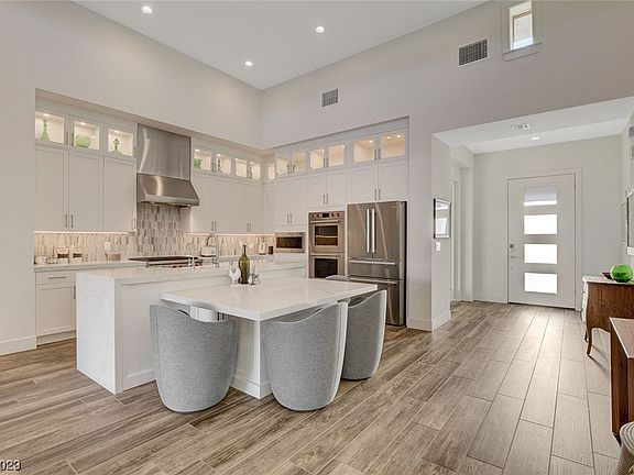 2nd image of 6854 Wood Clover Ct