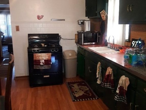 4th image of 10333 S Eberhart Ave