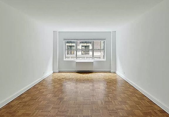 2nd image of 150 E 55th St #3C