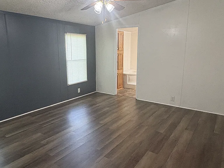 212 Mills Dr — Photo 14