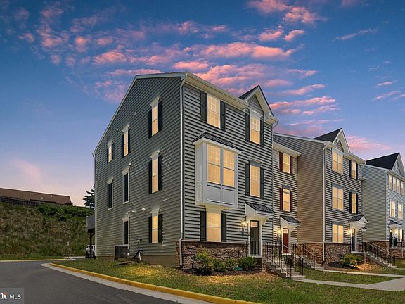 2nd image of 1118 Dovetail Cir