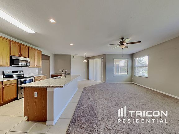 2nd image of 3021 Camino Real Dr S
