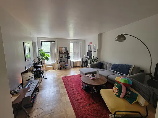 Rented by GPS Realty NYC | media 19