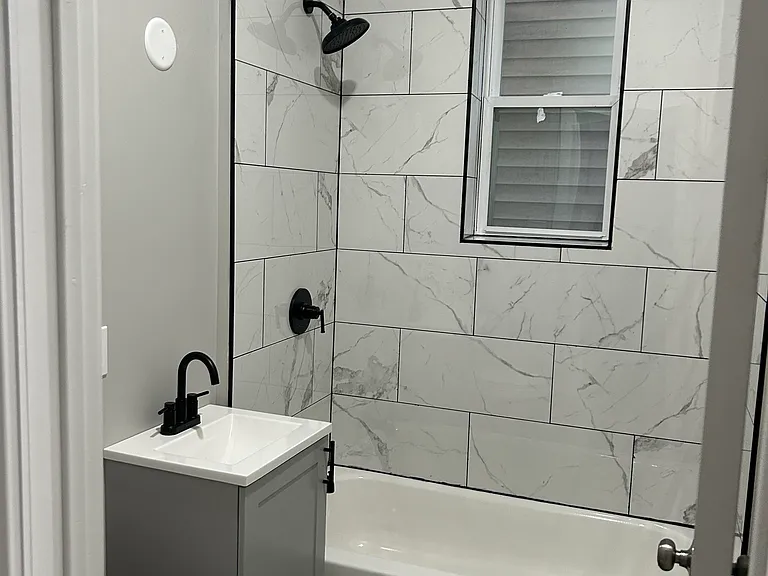 4330 S Rockwell St #1 — Photo 3