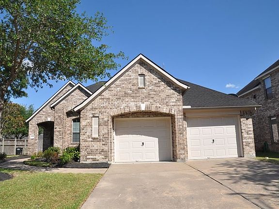 3rd image of 6403 Winding Cove Ln