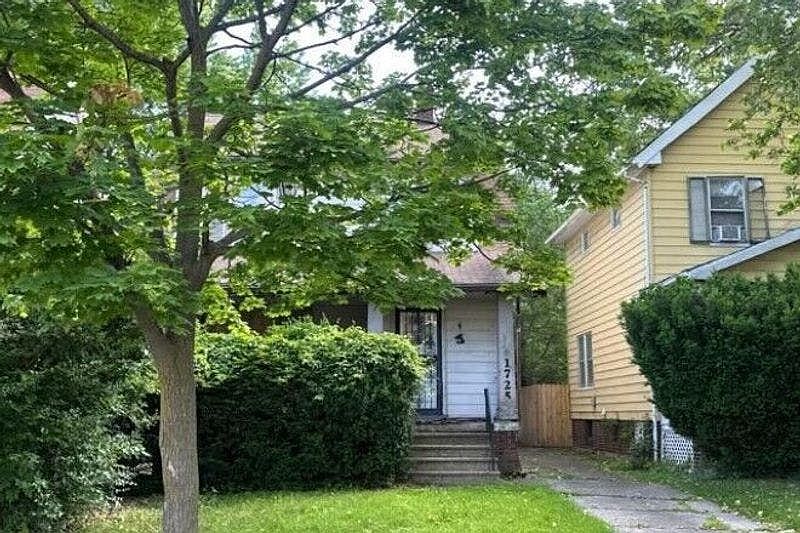 1st image of 1725 Wickford Rd