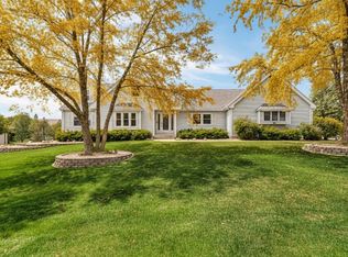 9160 Schillton Dr, Saint John, IN 46373