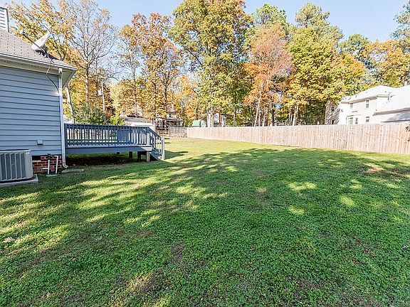 5th image of 9902 Saybrook Ct