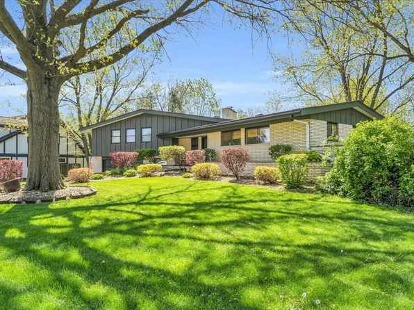 127 Forman Rd, Elliott, IL 60933