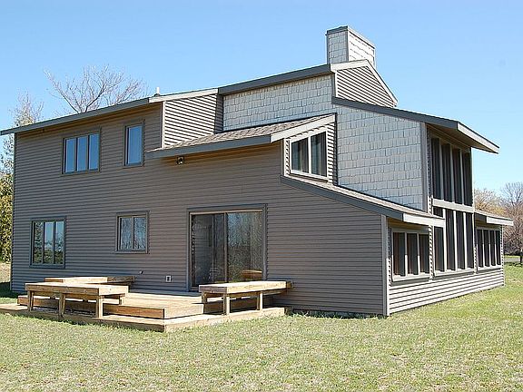 2nd image of 10389 Warren Dr