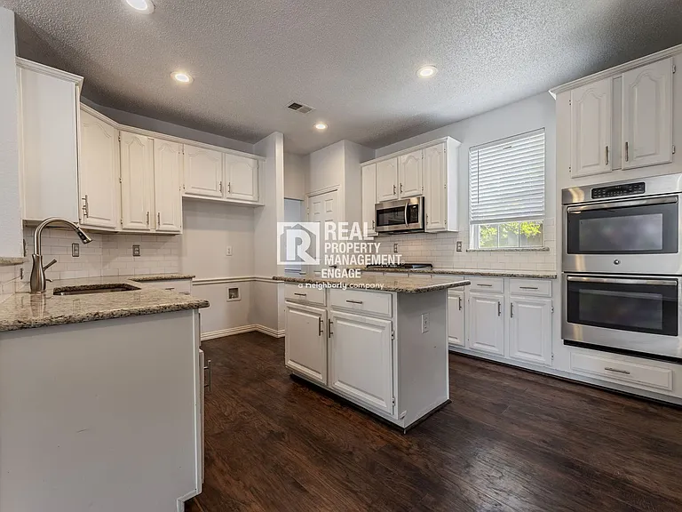 8817 Pocono Dr — Photo 13