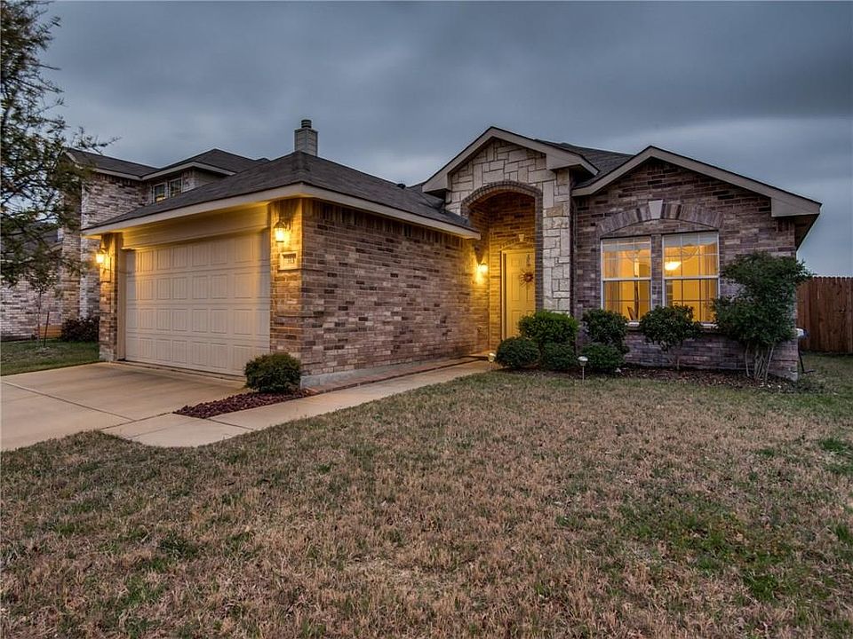 1st image of 313 Chalkstone Dr