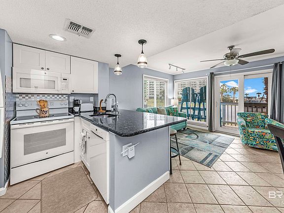 2nd image of 497 Plantation Rd APT 1141