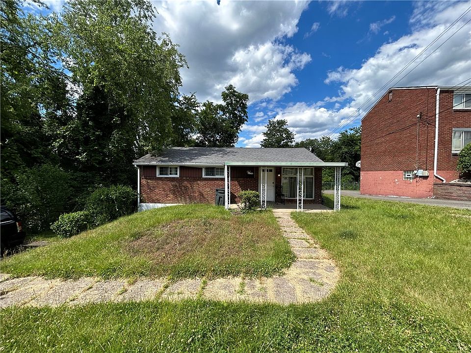 1st image of 210 Erhardt Dr