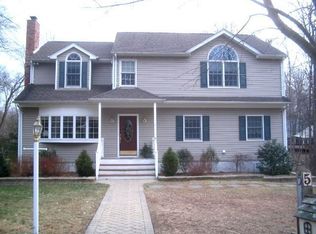 5 Kent Rd, Ringwood, NJ 07456
