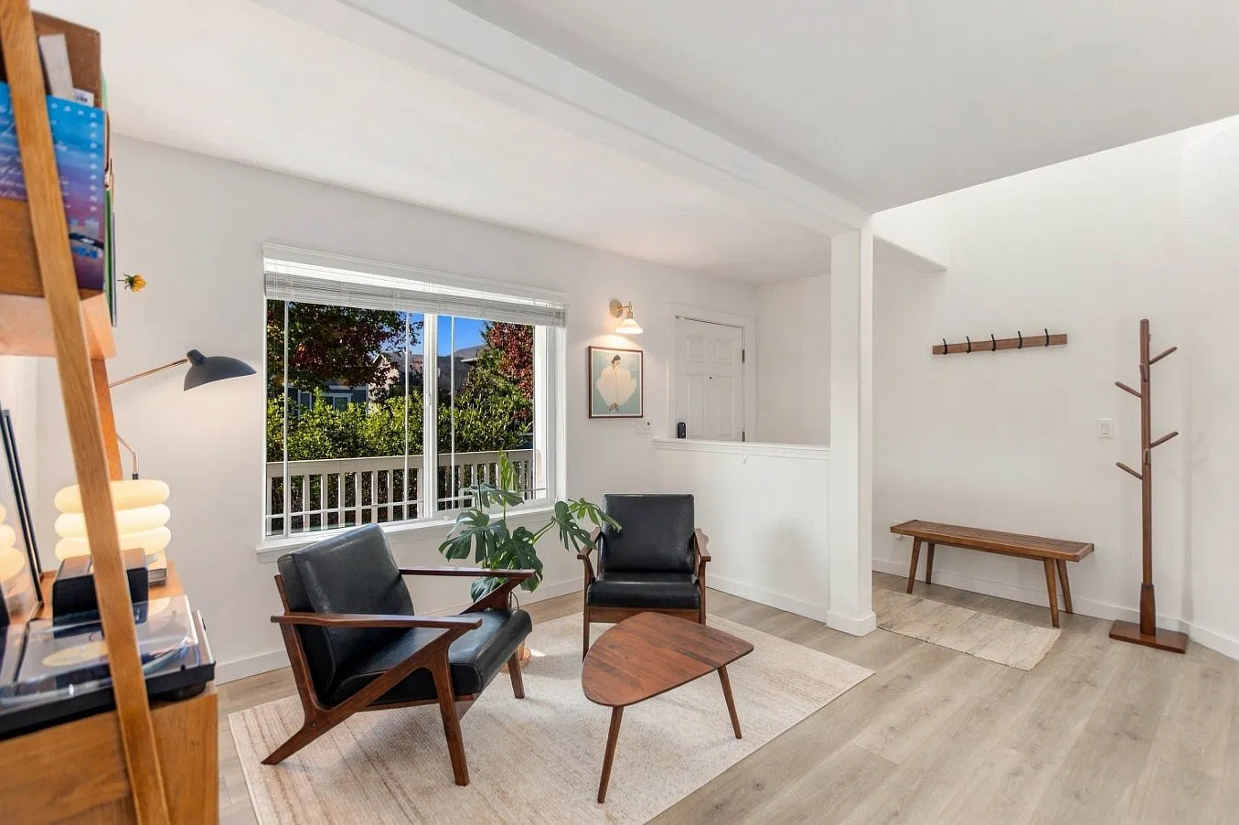 4 bed, 2.5 bath, 1990 sqft, $3,650 — Photo 3