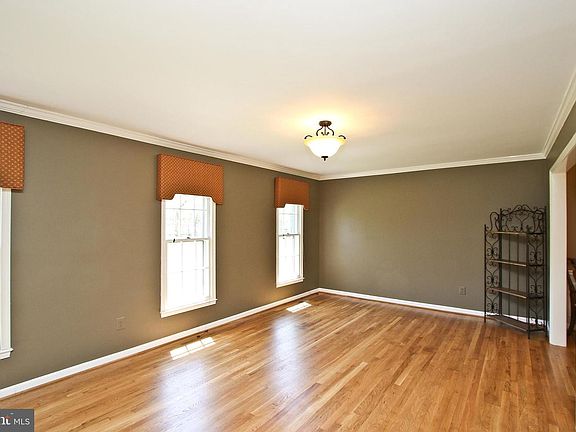 2nd image of 13413 Chestnut Oak Dr