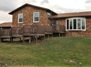 8316 149th St W, Taylor Ridge, IL 61284