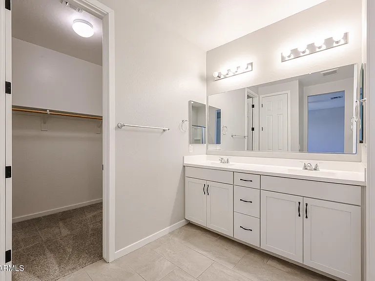 10813 W Tonto St — Photo 10