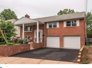 804 Park St, Ridley Park, PA 19078