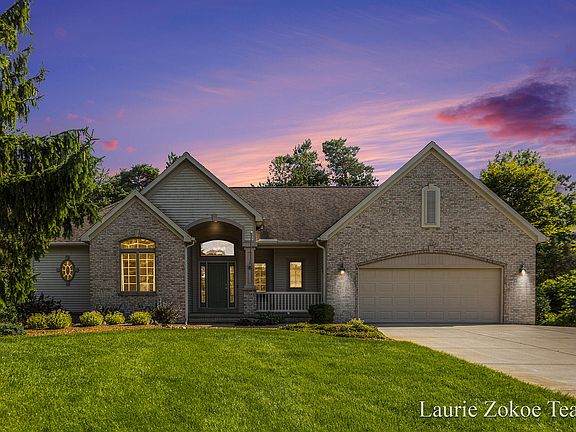 4th image of 7172 Sassafras Ct