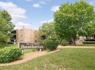 4120 Parklawn Ave APT 134, Edina, MN 55435