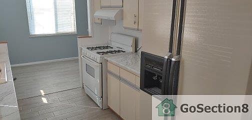 2nd image of 6281 Calle Pavana