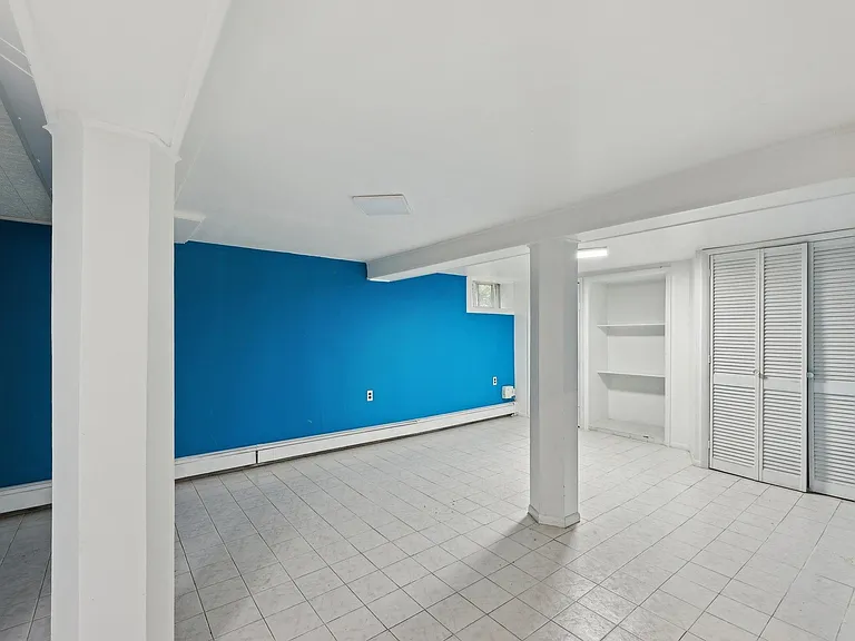 48 Marinus St — Photo 35