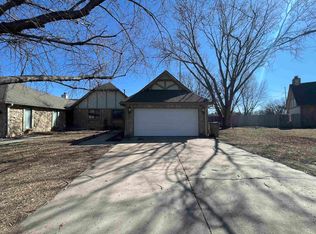 1506 S Todd Pl, Wichita, KS 67207