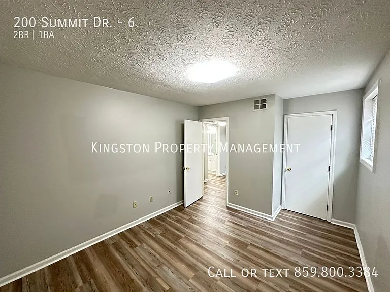 200 Summit Dr #6 — Photo 8