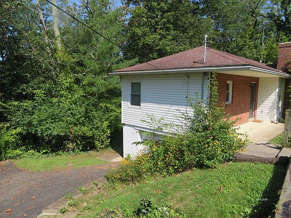 4th image of 159 Columbia Ave