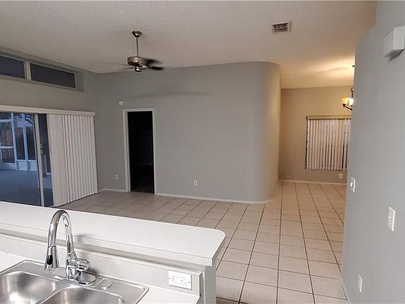 3rd image of 13432 Bellingham Dr