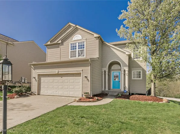 4750 Somerset Dr, Stow, OH 44224