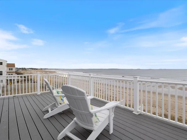25 Oceanside Drive, Saco, ME 04072