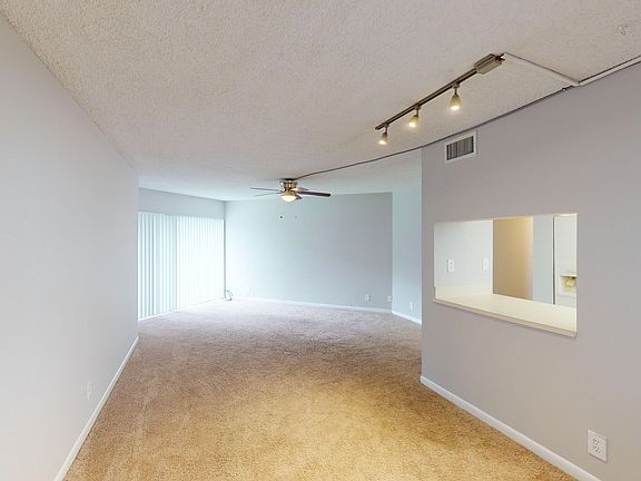 4th image of 1900 N Congress Ave APT 208