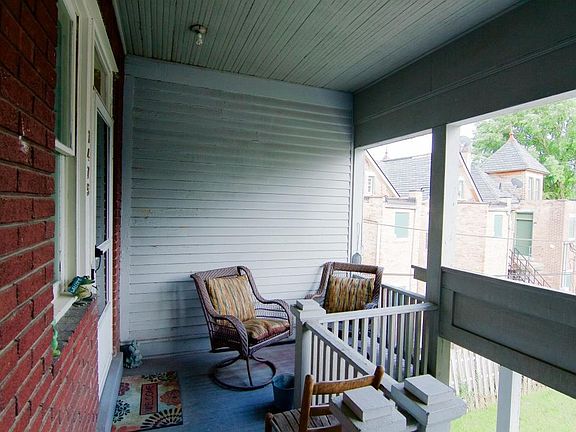 Private porch