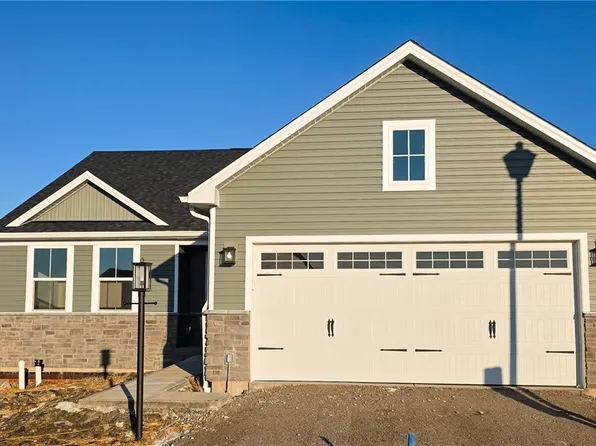 235 Southfork Dr N, Oakdale, PA 15071