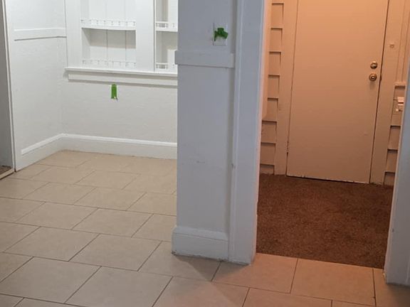 4th image of 2822 W 7th St