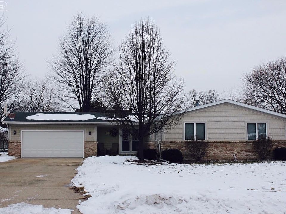 1st image of 3045 S Glenway Dr