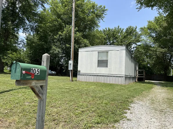105 W Lewis Street, Pleasant Hope, MO 65725