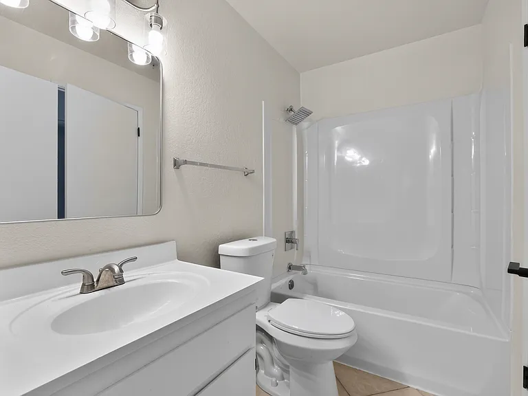 3620 Hallelujah Ct #4 — Photo 7