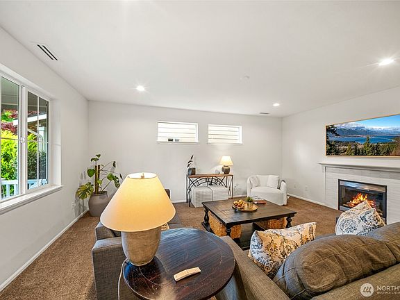 5th image of 4417 5th Avenue NW