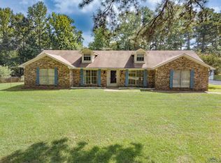 200 Cottonwood Trl, White Oak, TX 75693